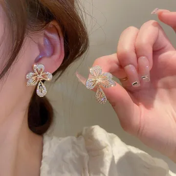 Delicate Crystal Flower Earrings 